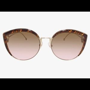Fendi butterfly sunglasses 🔥🔥🔥 Gold/Brown